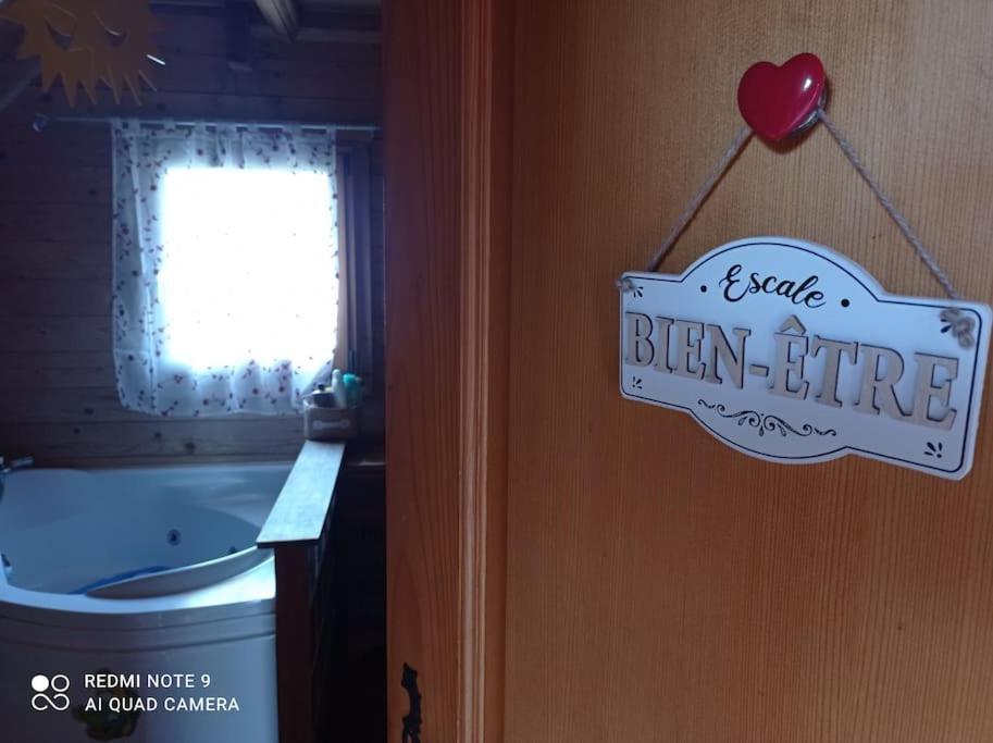 Chalet Familial En Bois A 150 M De La Mer Santec Dış mekan fotoğraf
